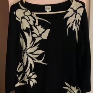 Black/White Floral Beaded Plus Size Sweater